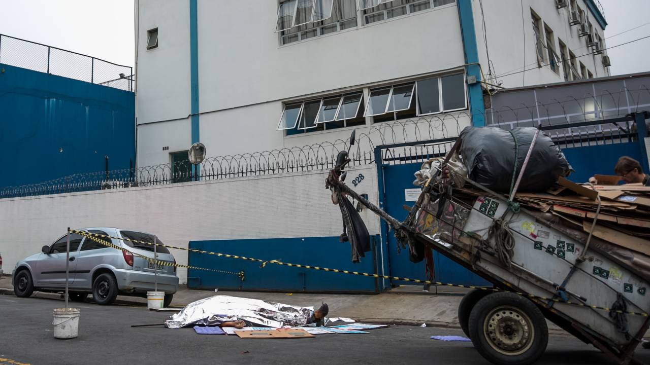 catador papelão flechada bom retiro