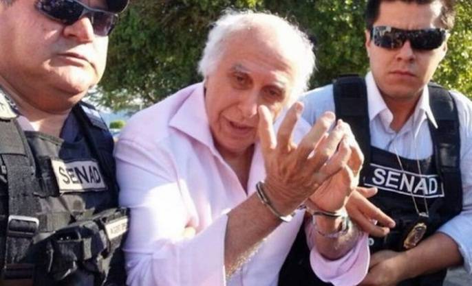 	O m&eacute;dico Roger Abdelmassih &eacute; preso em Assun&ccedil;&atilde;o, no Paraguai