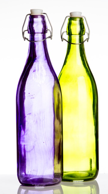 Camicado: garrafa de água lilás ou verde (R$ 14,90 cada)