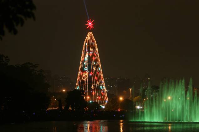 Natal Iluminado - Árvore do Parque do Ibirapuera em 2009