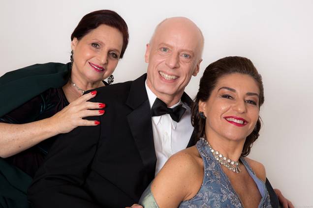 <em>FlorIlégIo Musical II — Nas Ondas do RádIo:</em> comédia com Mira Haar, Carlos Moreno e Patricia Gasppar, no Museu da Casa Brasileira <em>FlorIlégIo Musical II — Nas Ondas do RádIo:</em> comédia com Mira Haar, Carlos Moreno e Patricia Gasppar, no Museu da Casa Brasileira