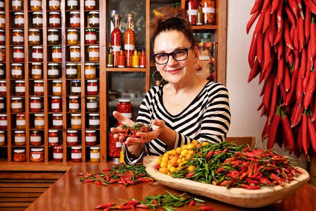 Mara Salles: a cozinheira comanda o Tordesilhas e foi eleita personalidade gastronômica pelo guia COMER & BEBER 2018/2019
