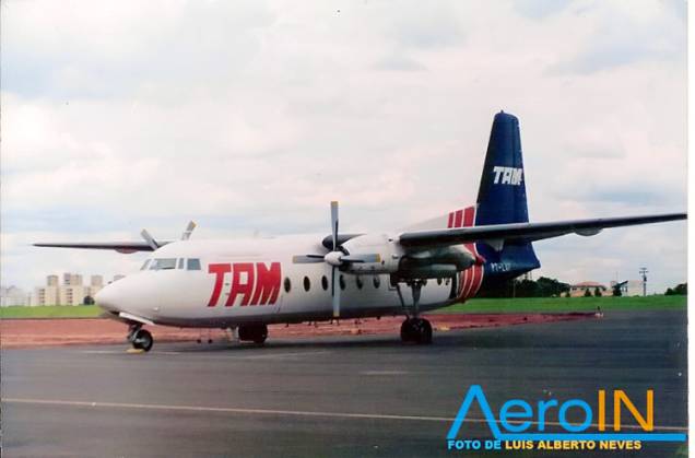 Do analógico para o digital: antigo Fokker 27 da Tam