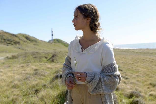 A Luz Entre Oceanos: Alicia Vikander A Luz Entre Oceanos: Alicia Vikander