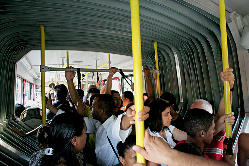 Transporte - ônibus articulado em São Paulo