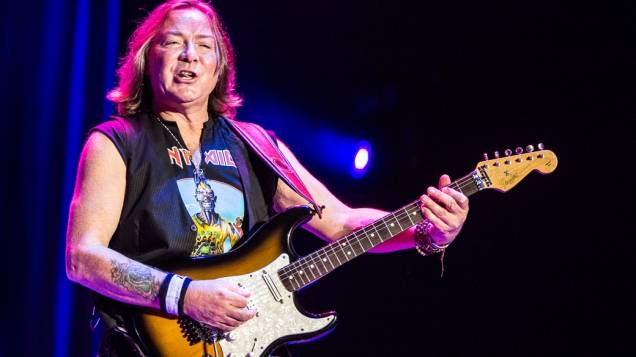 O guitarrista Dave Murray, considerado uma dos melhores da atualidade O guitarrista Dave Murray, considerado uma dos melhores da atualidade