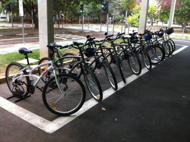 Doze novas bikes foram doadas para a realização do curso