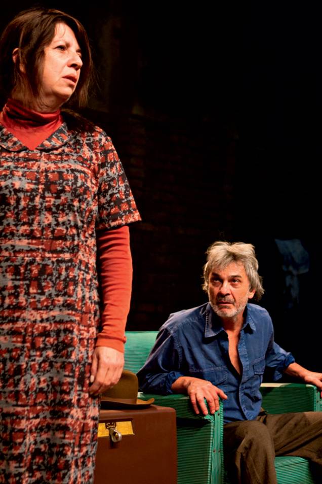 Com Roza Grobman, sua mulher, numa cena: casal também na peça Mente Mentira (2010)