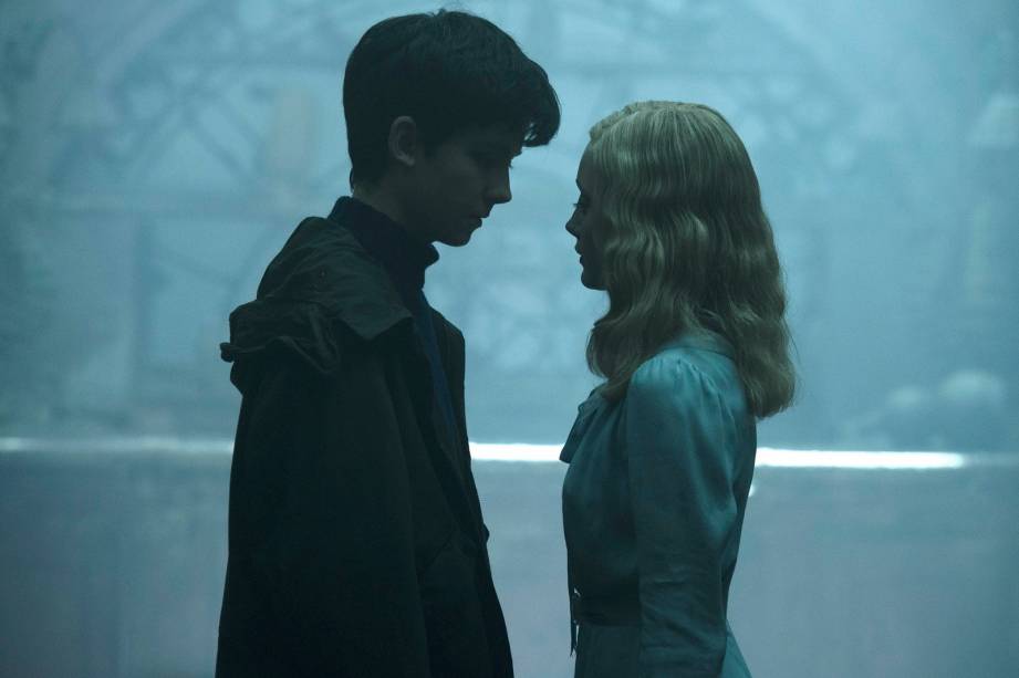 O Lar das Crianças Peculiares: os atores Asa Butterfield e Ella Purnell