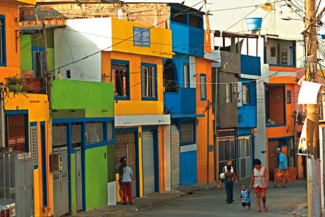 A comunidade de Heliópolis, na zona sul, tem águas subterrâneas contaminadas por metais, benzeno e cloreto de vinila, entre outros. A comunidade de Heliópolis, na zona sul, tem águas subterrâneas contaminadas por metais, benzeno e cloreto de vinila, entre outros.