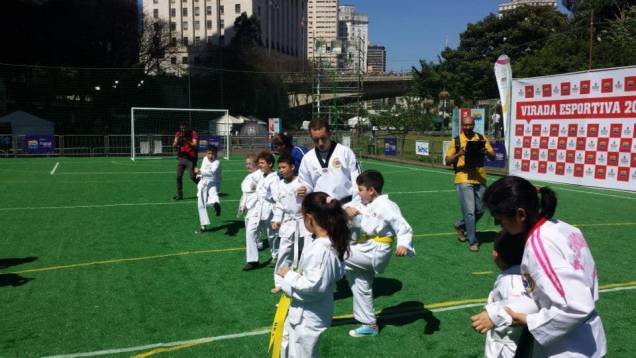 Virada Esportiva no Vale do Anhangabaú Virada Esportiva no Vale do Anhangabaú