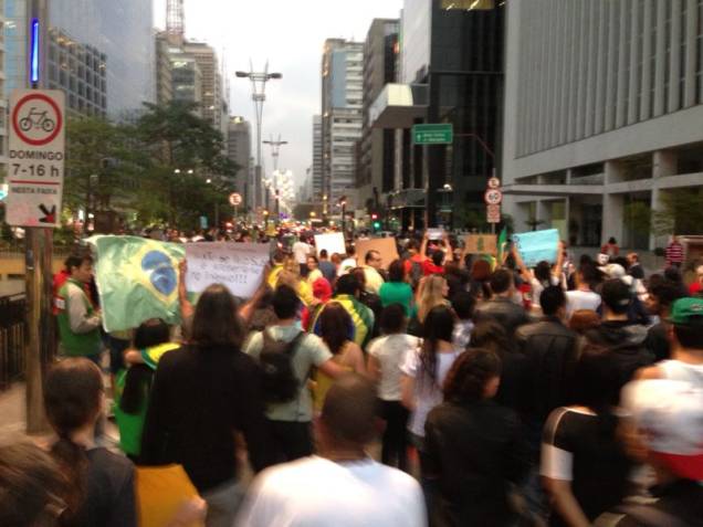 	Manifestantes na Avenida Paulista