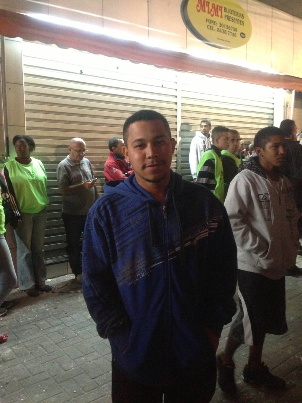 O pintor Gleison de Souza Feitosa &eacute; um dos sobreviventes
