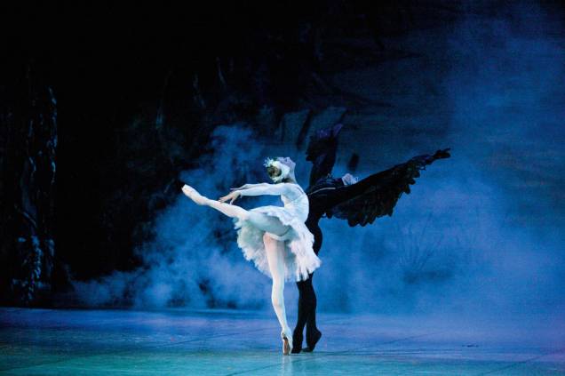 O Lago dos Cisnes: espetáculo encenado pelo Russian State Ballet