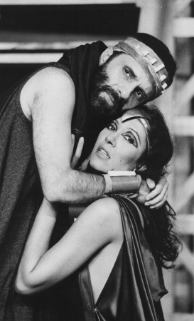 Em 1983, Renato Borghi e Ítala Nandi viveram o complicado romance incestuoso em montagem de Márcio Aurelio, premiada pela APCA.