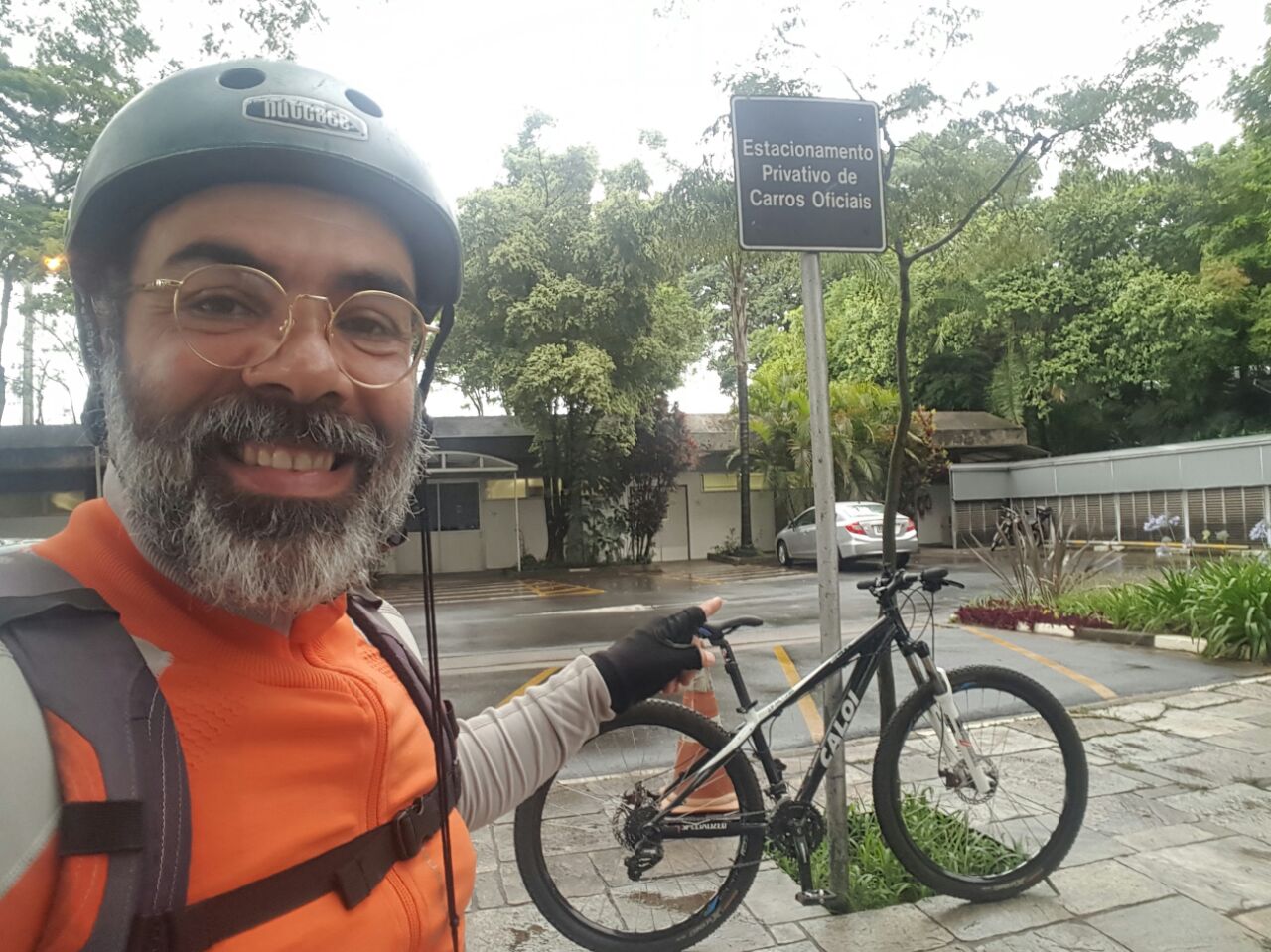 José Police Neto, bicicleta furtada