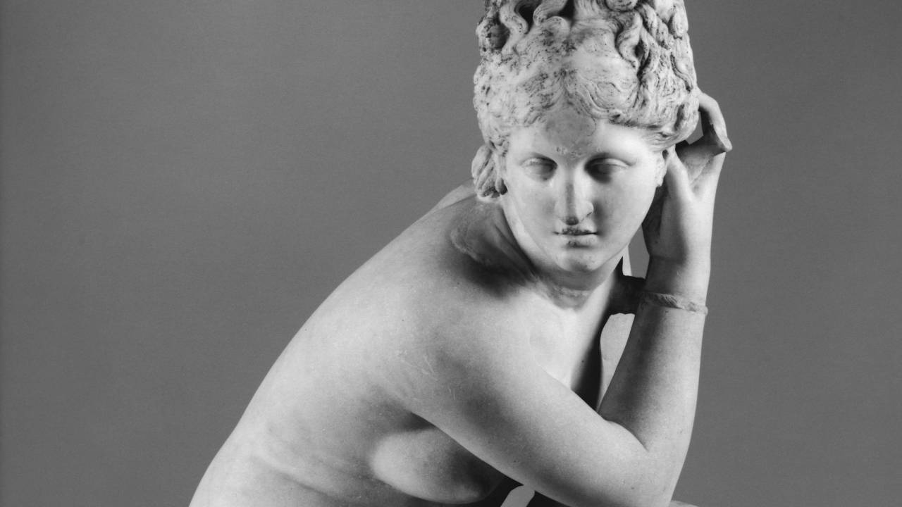 Estátua de Vênus Agachada - Roma — A Vida e os Imperadores