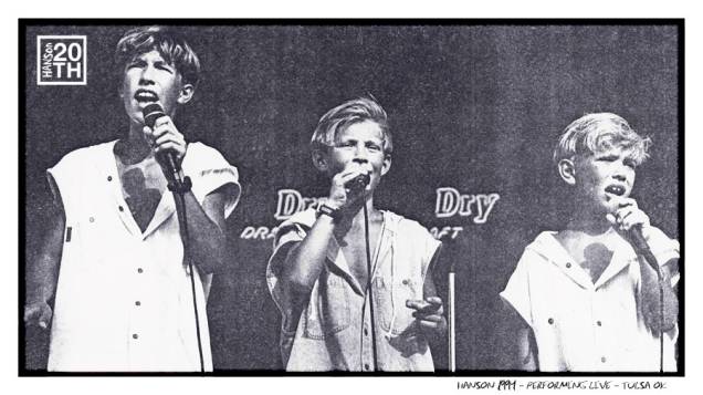 Em um dos primeiros shows, em 1994, na cidade de Tulsa, EUA