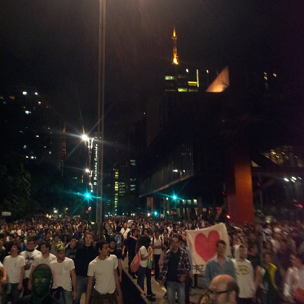 20h25: manifestantes na av. Paulista