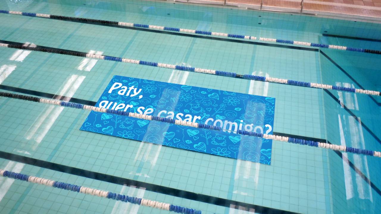 Dia dos Namorados - Anúncio em Piscina