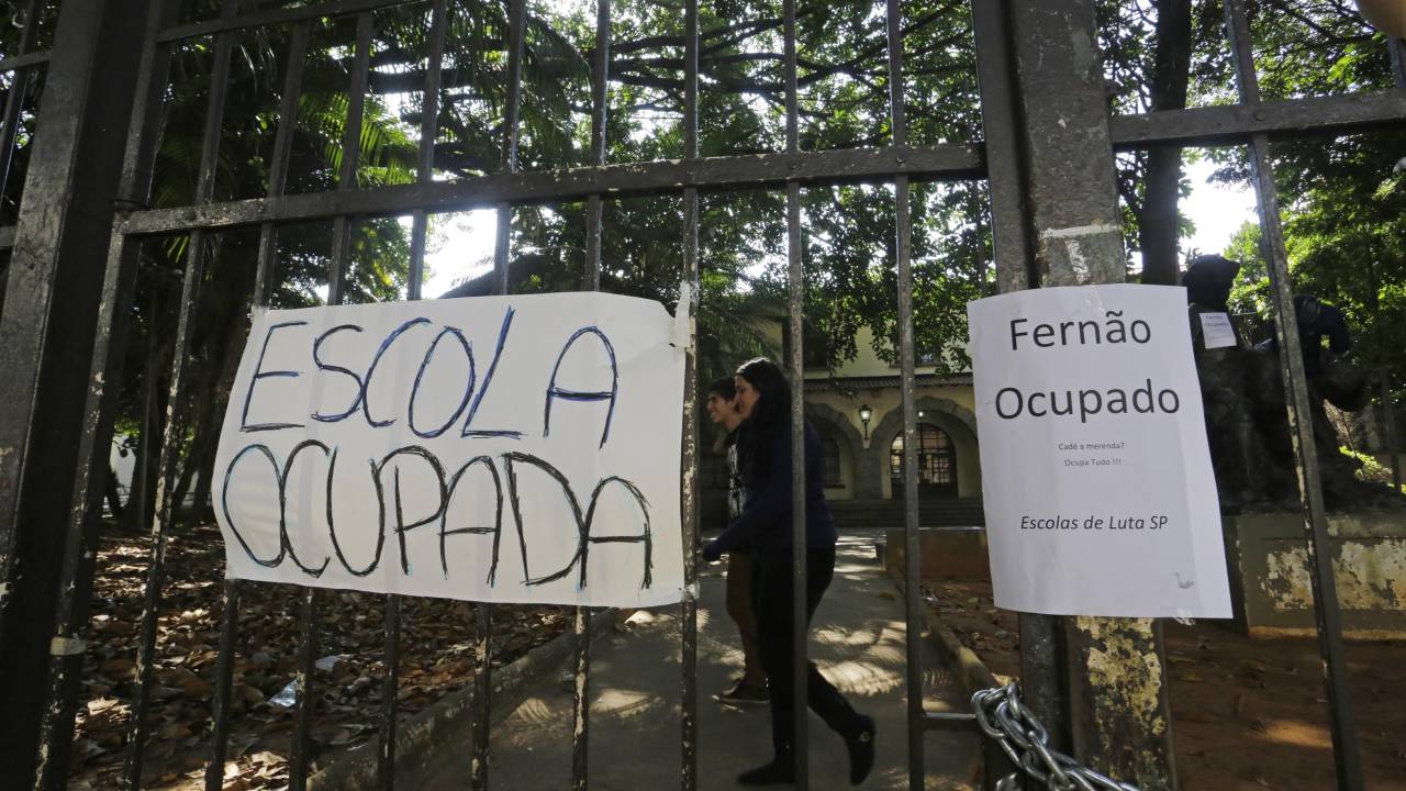 escola fernão dias ocupada