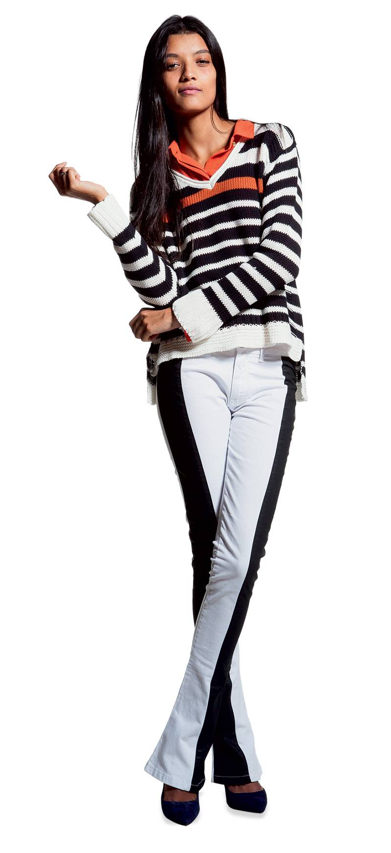 	Camisa de chiffon, R$ 329,00. MOB. Blusa de tric&ocirc;, R$ 299,00. MOB. Cal&ccedil;a, R$ 429,00. MOB. Escarpim de camur&ccedil;a, R$ 300,00 o par. Schutz