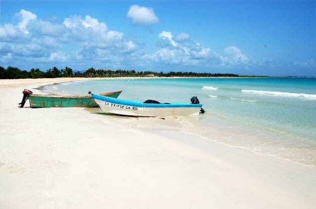 A Isla Saona, um dos principais passeios de quem vai a Punta Cana: a praia paradisíaca teria sido usada na locação em filmes como ‘A Lagoa Azul’ e ‘Piratas do Caribe’