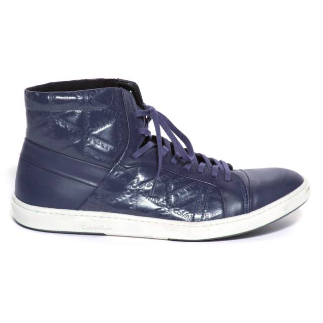 Sneaker da Calvin Klein Jeans, R$ 490,00,<em> </em>tel. 3817.5704