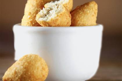 00649916_0f0d8i2i8b.jpeg Porção de coxinhas com catupiry do Frangó