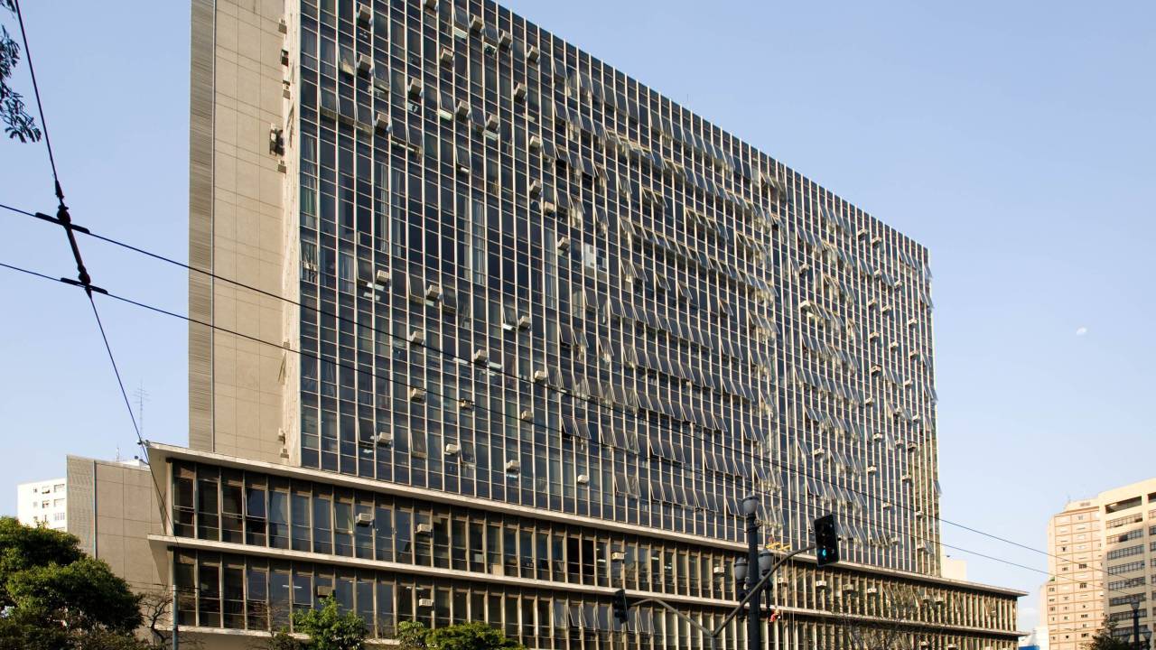 Imagem mostra prédio da Câmara Municipal, no centro da capital paulista