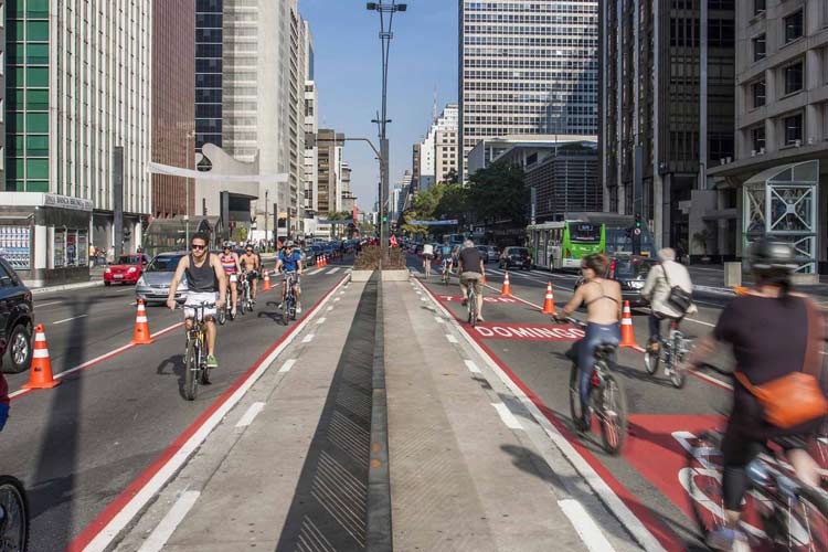 Desistência da Uber de patrocinar ciclofaixa preocupa cicloativistas