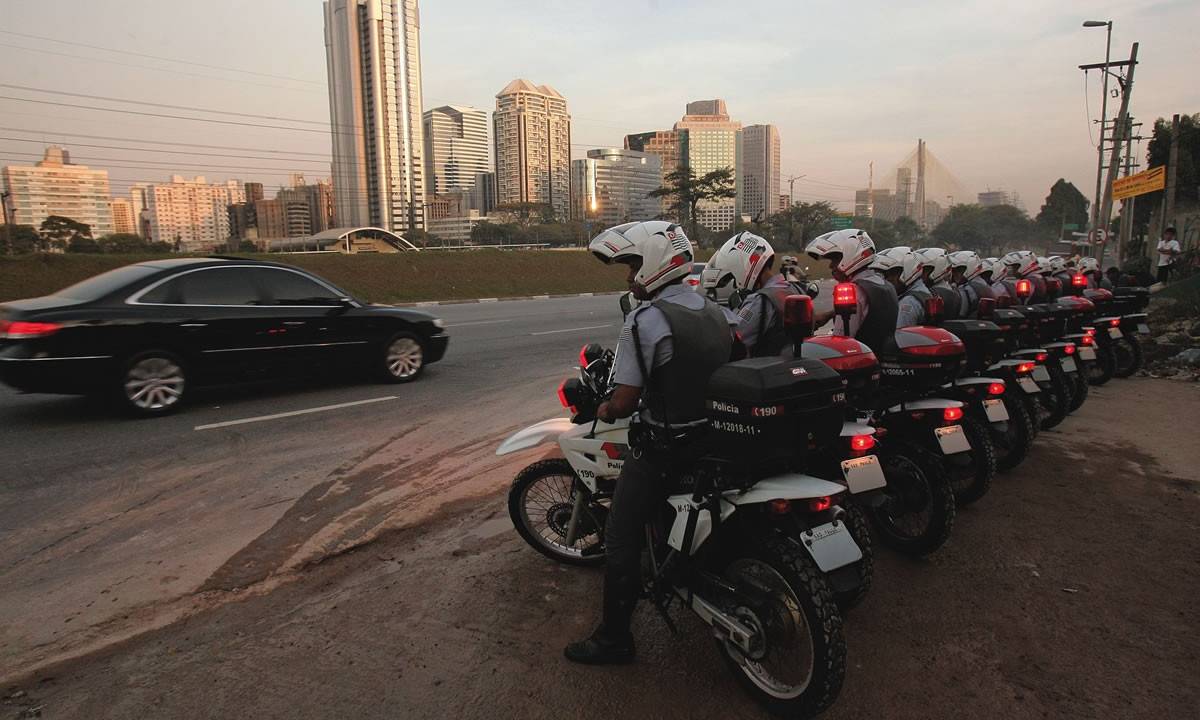 Motos da Polícia Militar - 2223