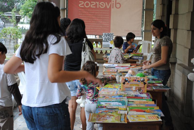 feira do livro - casa das rosas2