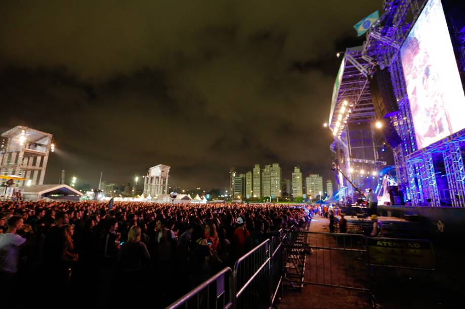 Flaming Lips: apresentação corajosa e esquisita no primeiro dia do festival