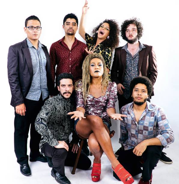 A performática banda As Bahias e a Cozinha Mineira: mistura de MPB, xote e samba