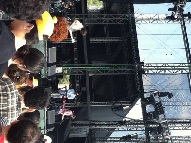 A banda Toro y Moi fez show inesquecível no 2º dia do Lollapalooza 2013