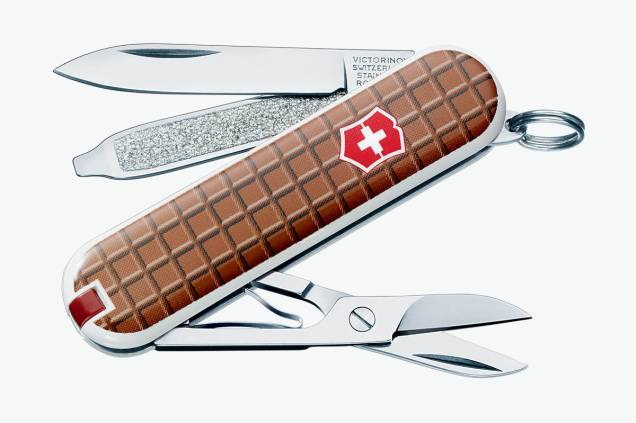 Canivete suíço com sete funções e estampa de chocolate: R$ 113,00