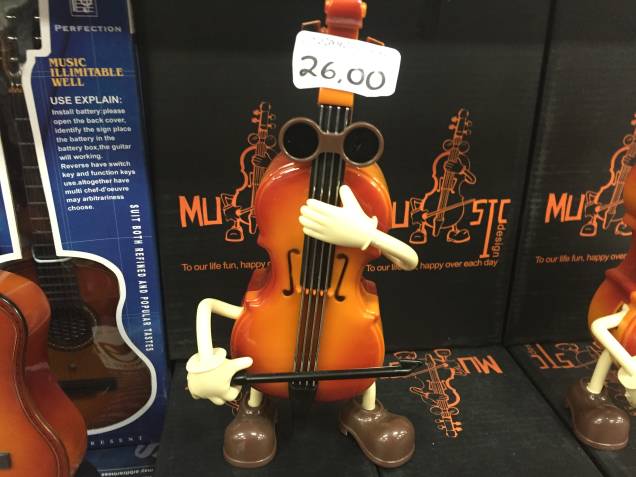 Estatueta de violão (26 reais)