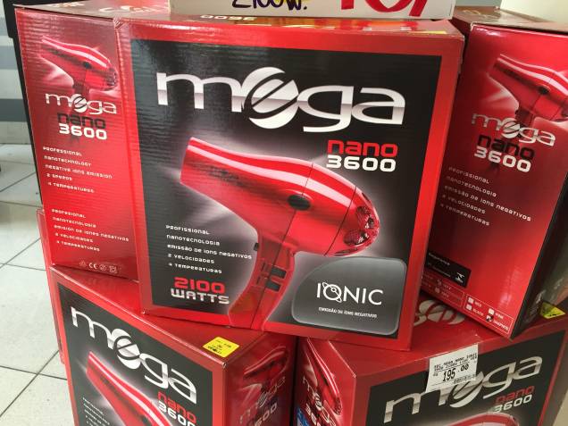 Barbeador Enox (69,90 reais) Barbeador Enox (69,90 reais)