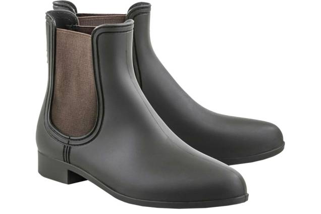 Par de galochas: R$ 169,90 Par de galochas: R$ 169,90