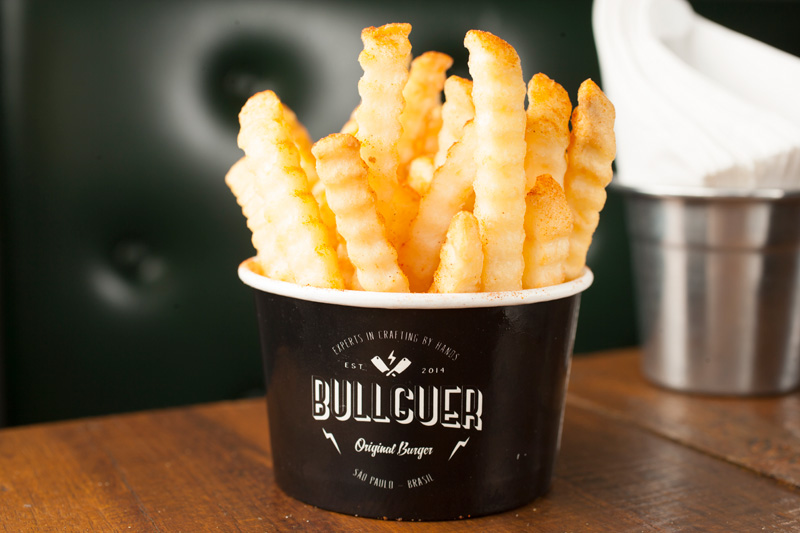 Dez porções de batata frita que você precisa experimentar