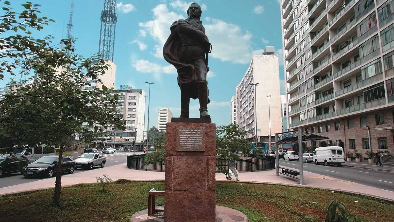 Estátua Francisco de Miranda Avenida Paulista 2185a