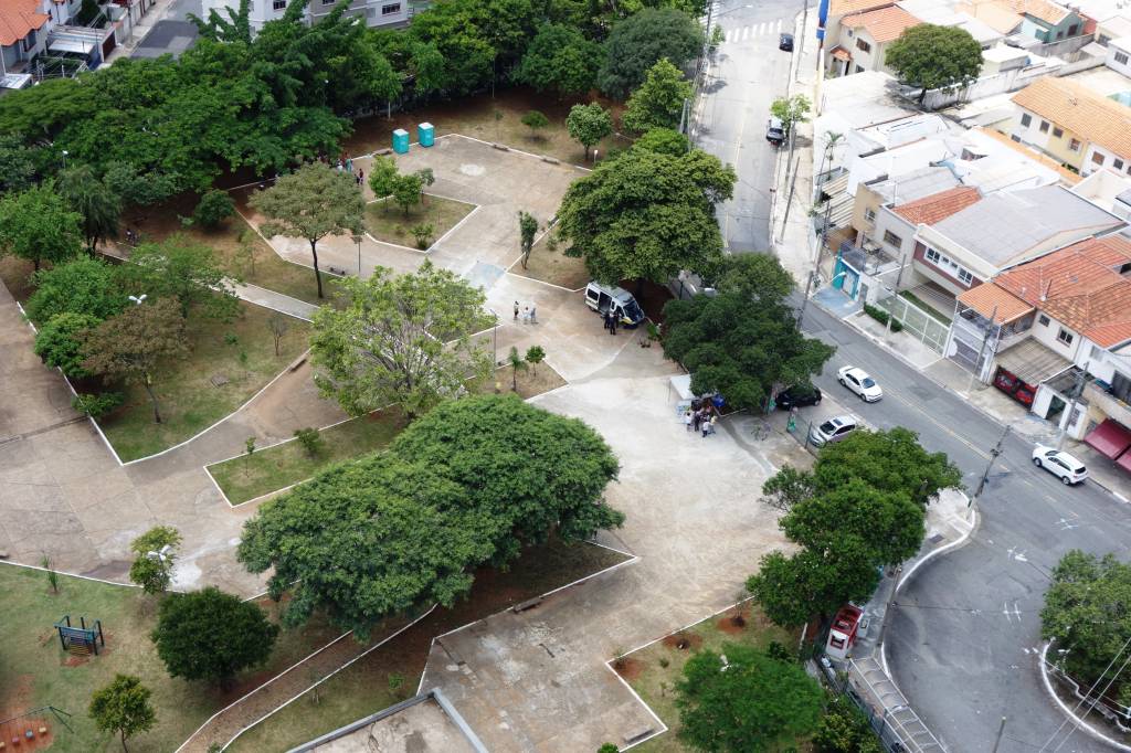 Praça Rosa Alves da Silva - Vila Mariana