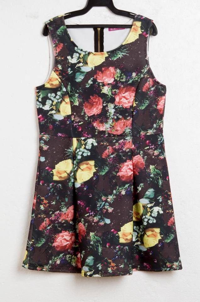 	Vestido curtinho floral: R$ 99,90.