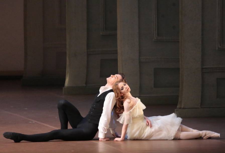 A Dama das Camélias: Ballet Bolshoi apresenta obra inspirada no livro homônimo de Alexandre Dumas