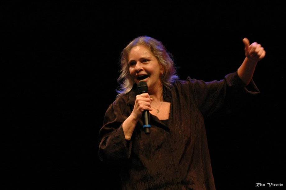 A cantora Angela Ro Ro