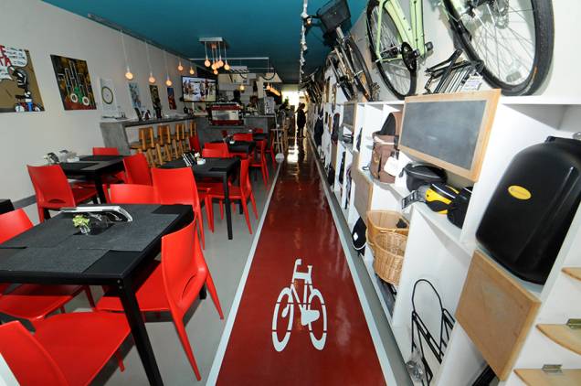 Aro 27: bike café oferece comidinhas e serviços para ciclistas