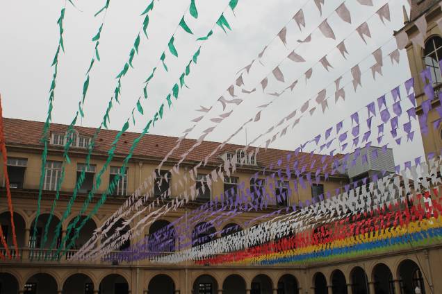 Comidinhas e apresentações no Arraiá do Colégio Marista Arquidiocesano Comidinhas e apresentações no Arraiá do Colégio Marista Arquidiocesano