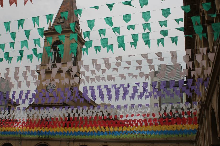 Comidinhas e apresentações no Arraiá do Colégio Marista Arquidiocesano