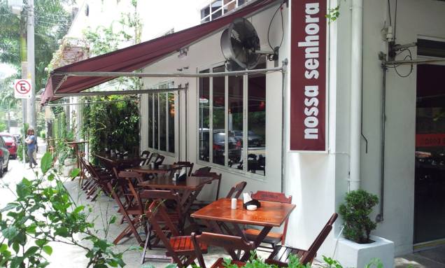 Bar-restaurante está hospedado em uma atraente esquina, nas imediações do Estádio do Morumbi